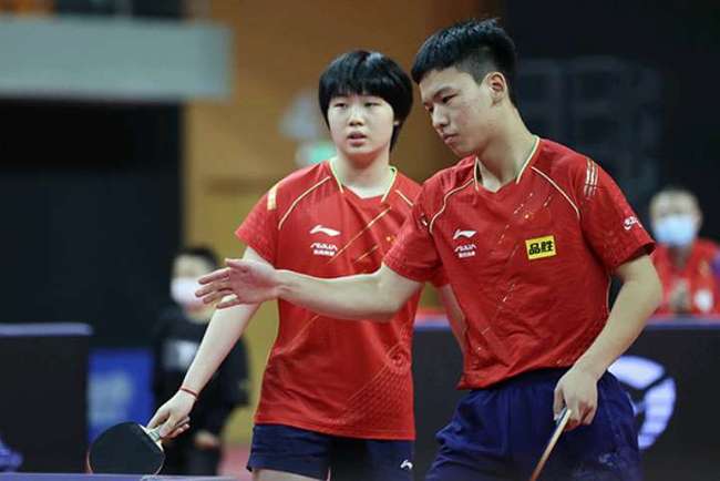 賴鴻誠在接 賴鴻誠在接