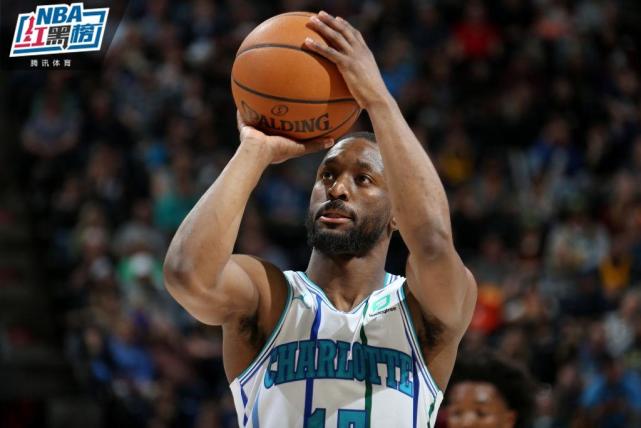 年轻球员在 年轻球员在