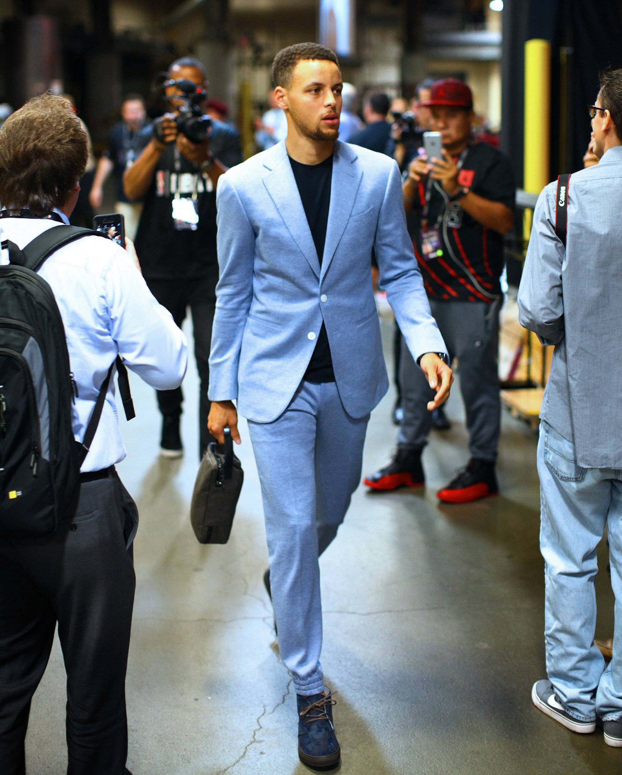 是年轻球员 是年轻球员